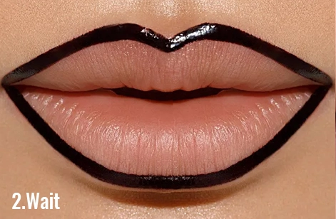 Rouge &agrave; l&egrave;vres peel off vegan et waterproof